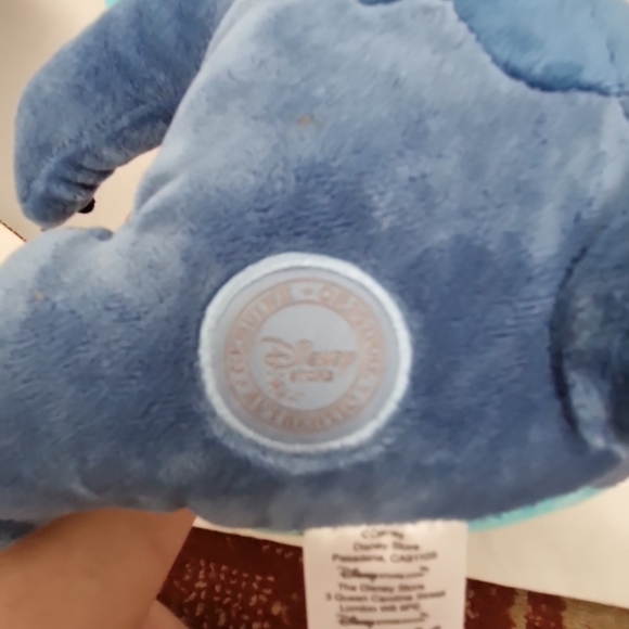Disney store stitch medium plush - Picture 7 of 11